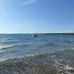 Gloria