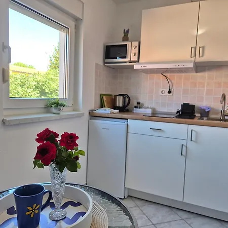 Gloria Apartment *